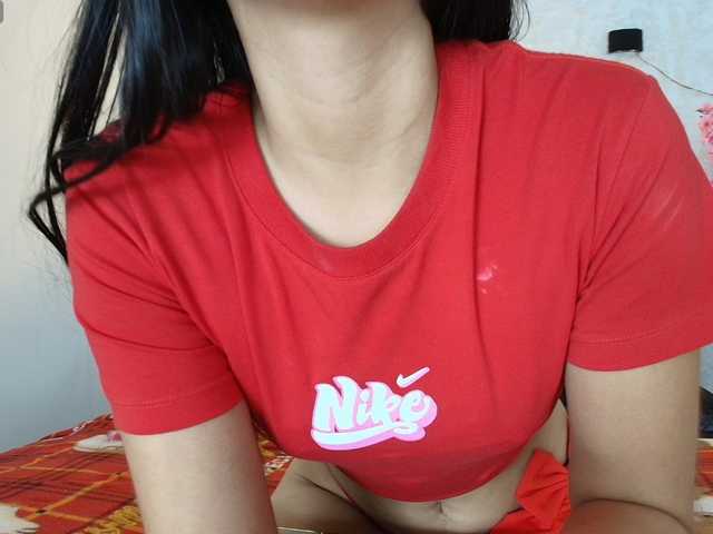 AnttonellaLee live cam on BongaCams