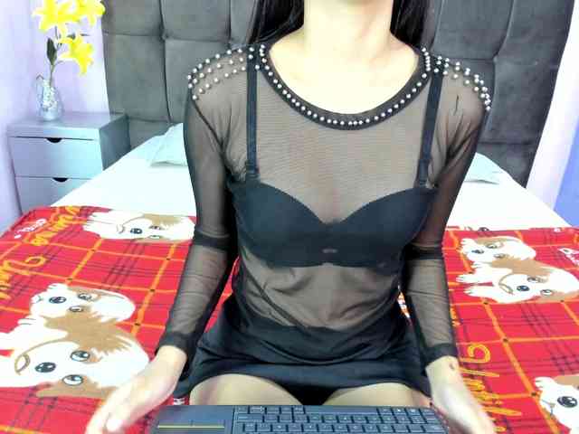 AnttonellaLee webcam