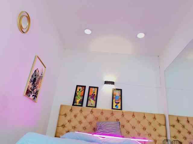 AnttonellaLee webcam