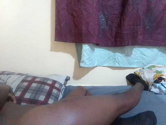 Shes-sexy live cam on BongaCams