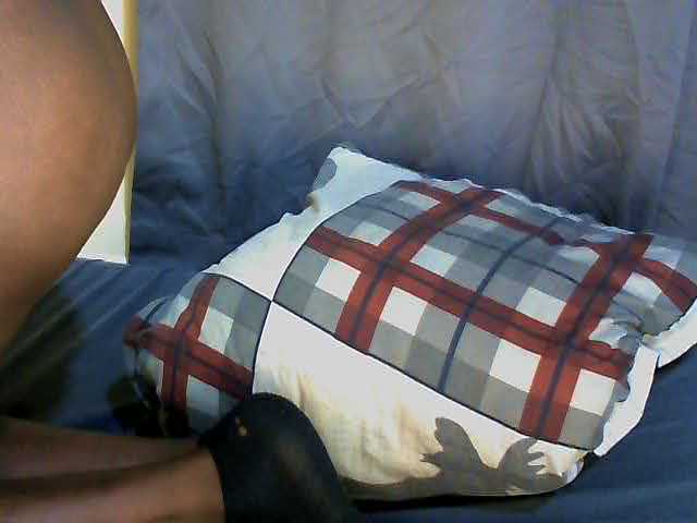 Shes-sexy live cam on BongaCams