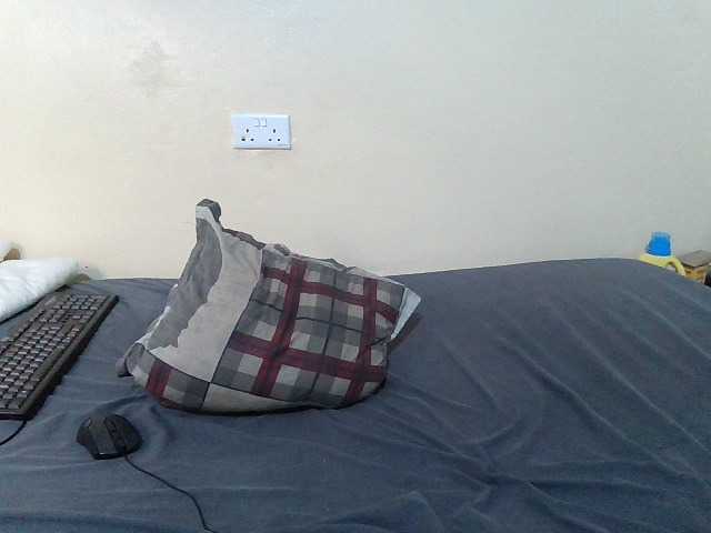 Shes-sexy live cam on BongaCams