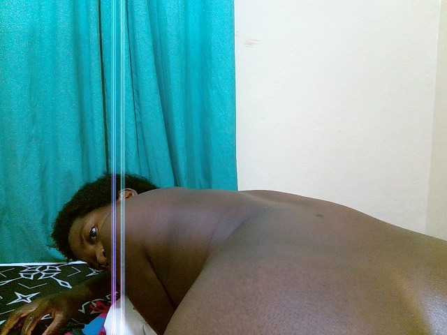 Shes-sexy live cam on BongaCams