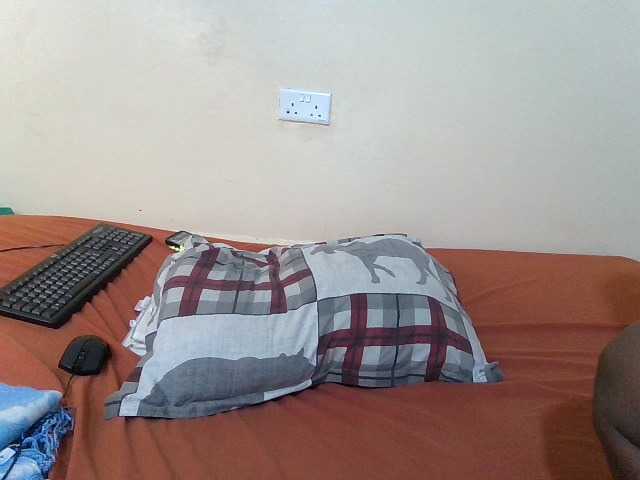 Shes-sexy live cam on BongaCams