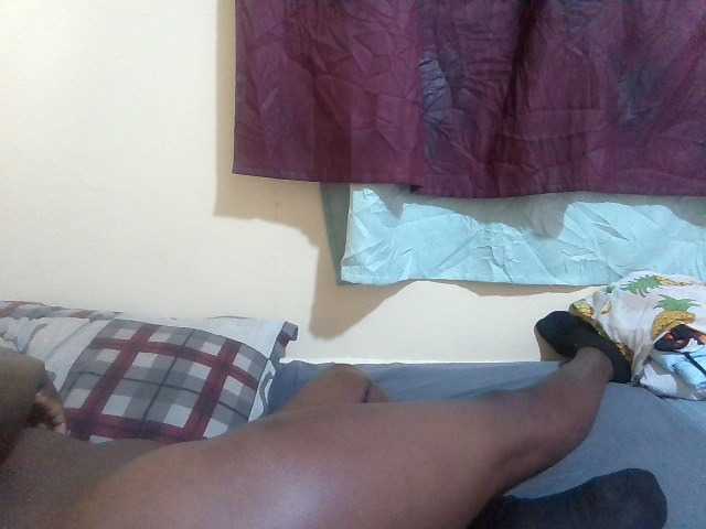 Shes-sexy live cam on BongaCams
