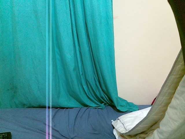 Shes-sexy live cam on BongaCams