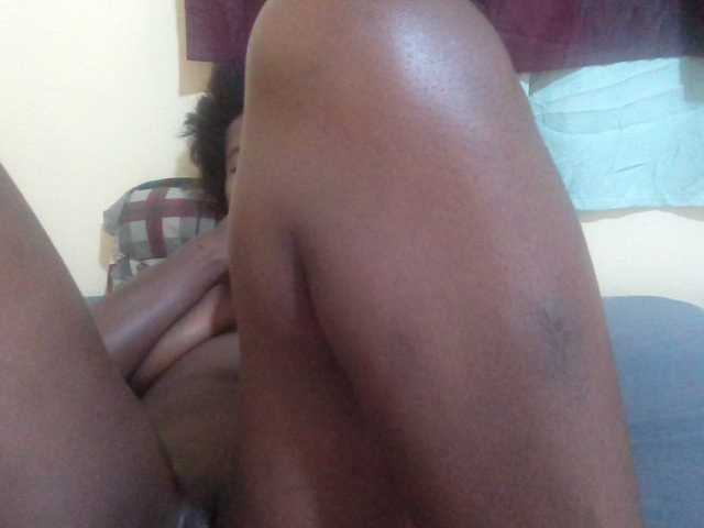 Shes-sexy live cam on BongaCams