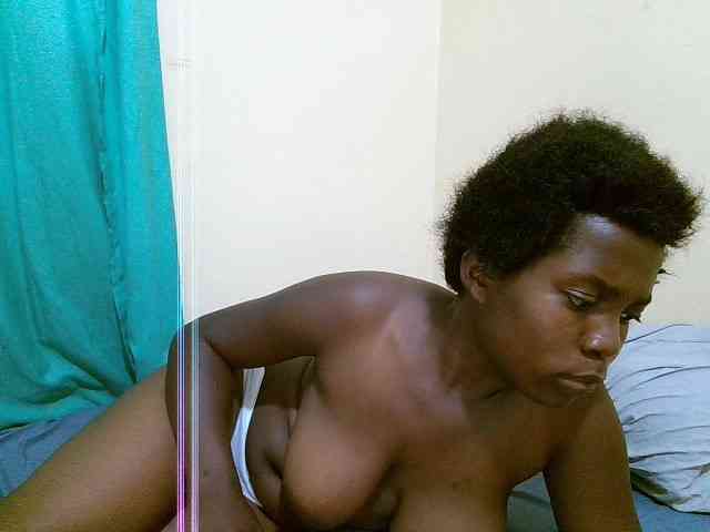 Shes-sexy webcam