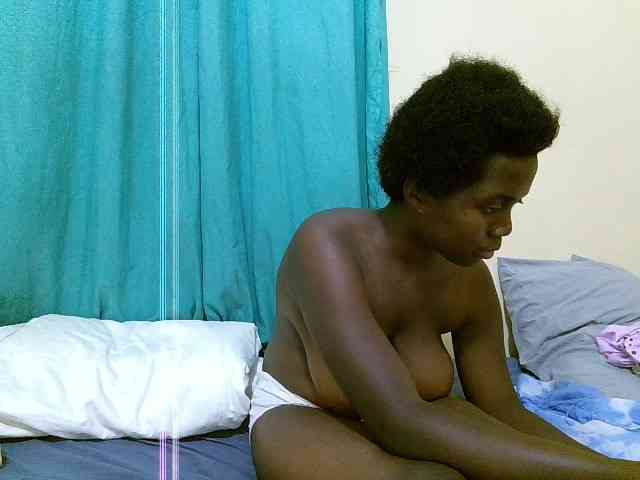 Shes-sexy webcam
