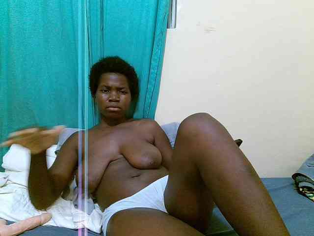 Shes-sexy webcam