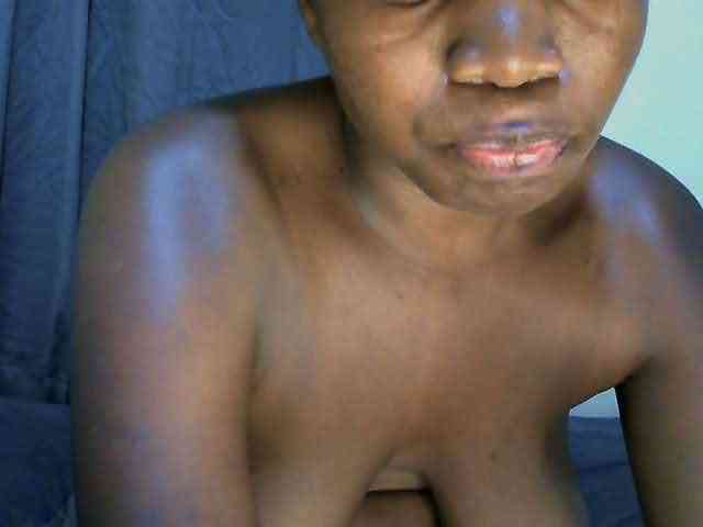Shes-sexy webcam
