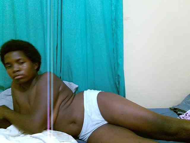 Shes-sexy webcam