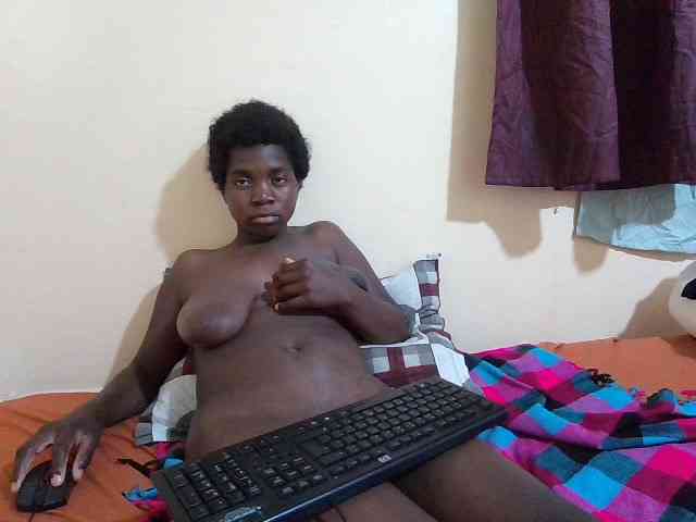 Shes-sexy webcam