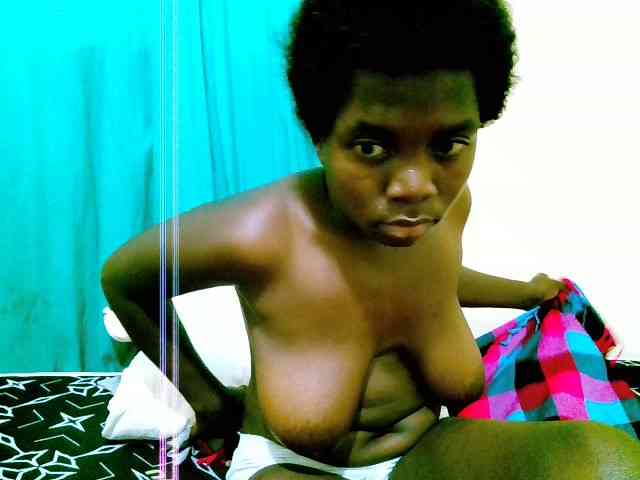 Shes-sexy webcam