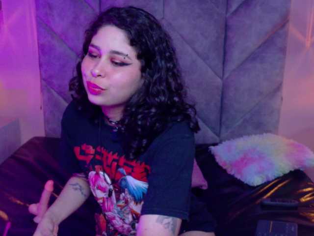 Juniper-Nyx live cam