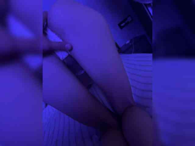 sweettrow1 webcam