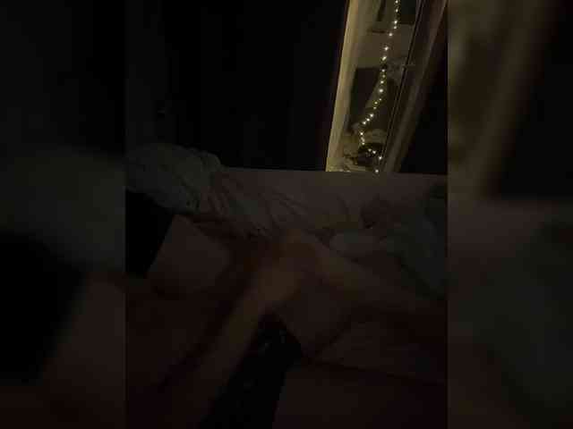 sweettrow1 webcam