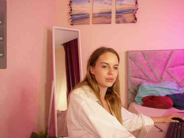 SofyMae webcam