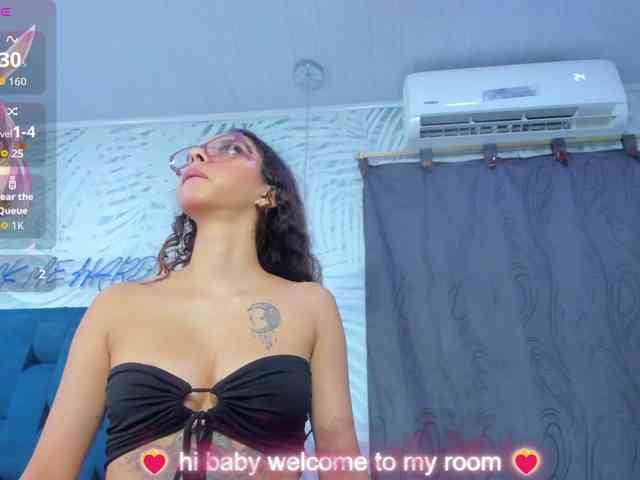 STAR-AND-TONNY-19 webcam