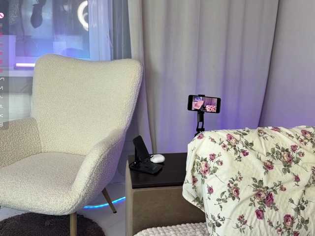 zlatpeach live cam on BongaCams