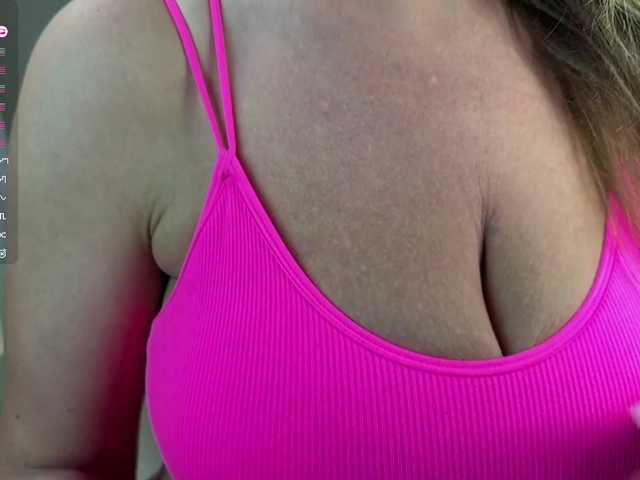 zlatpeach live cam on BongaCams