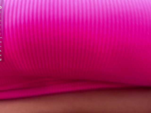 zlatpeach live cam on BongaCams