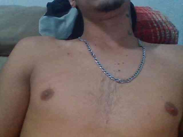 Luanzin061 Live Webcam on BongaCams