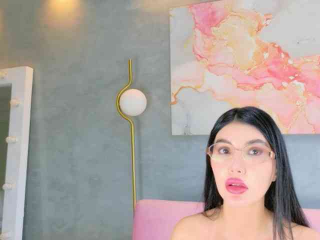 nazaninh webcam
