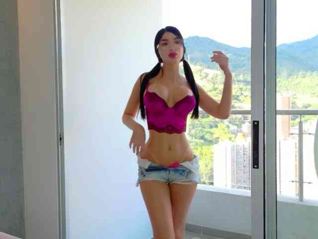 Modelo: nazaninh