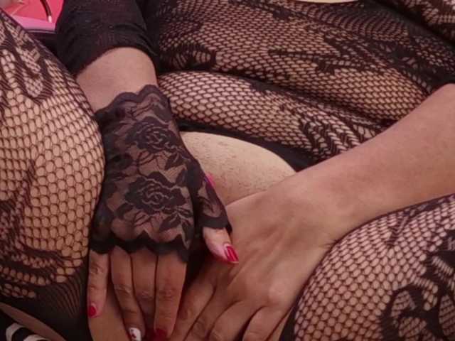 CarolMissoficial live cam on BongaCams