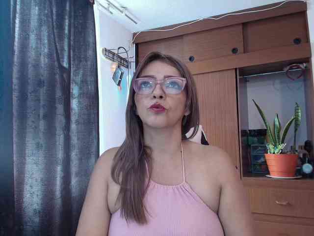 CarolMissoficial webcam