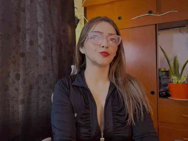CarolMissoficial webcam