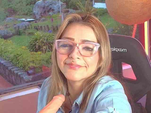 CarolMissoficial webcam