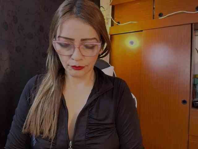 CarolMissoficial webcam