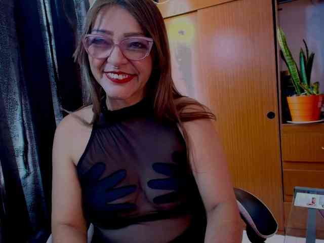 CarolMissoficial webcam