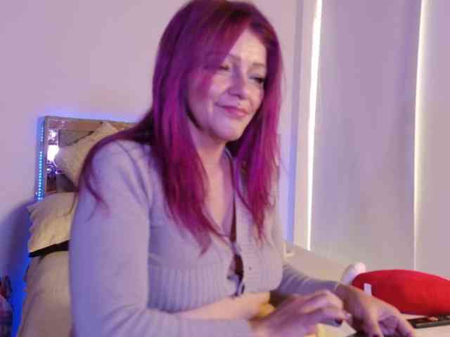 CarolMissoficial webcam