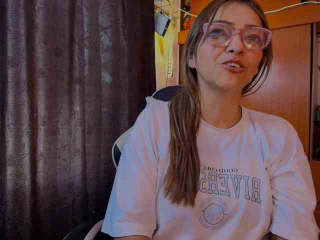 CarolMissoficial webcam