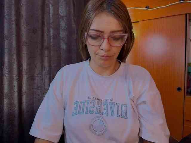 CarolMissoficial webcam