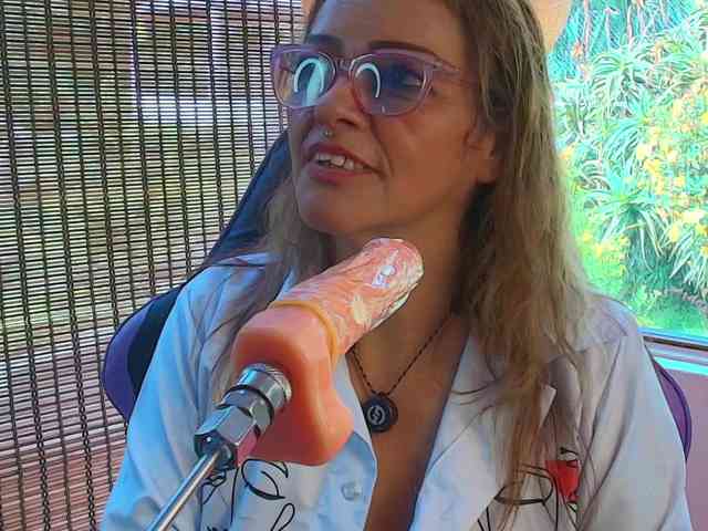 CarolMissoficial webcam