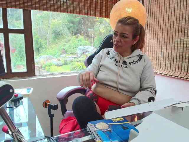 CarolMissoficial webcam