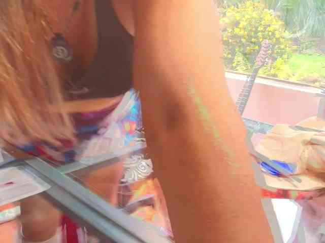 CarolMissoficial webcam