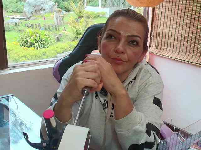 CarolMissoficial webcam