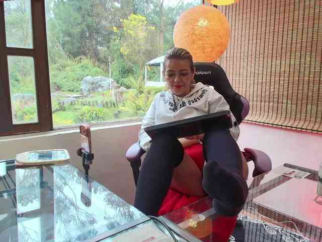 CarolMissoficial webcam