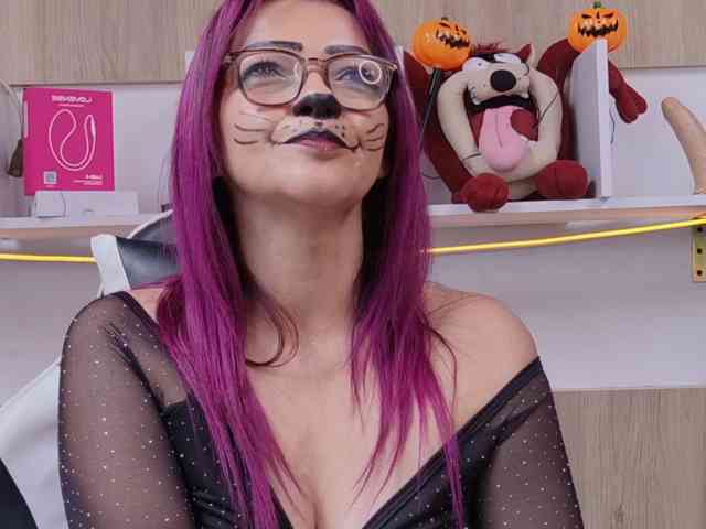 CarolMissoficial webcam