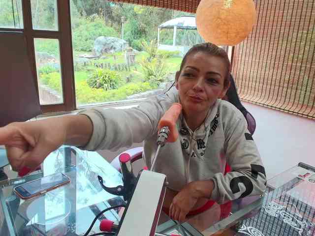CarolMissoficial webcam