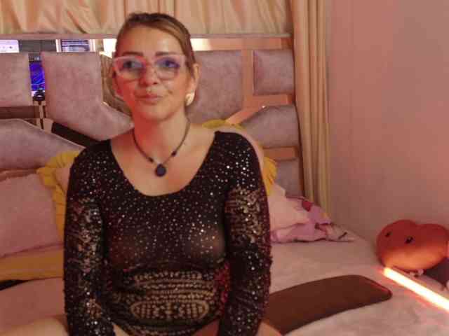 CarolMissoficial webcam