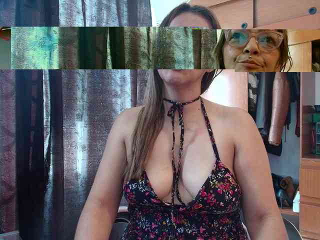 CarolMissoficial webcam