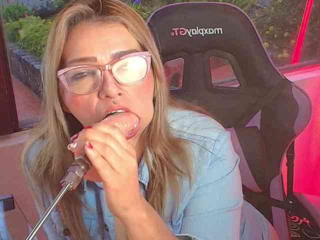CarolMissoficial webcam
