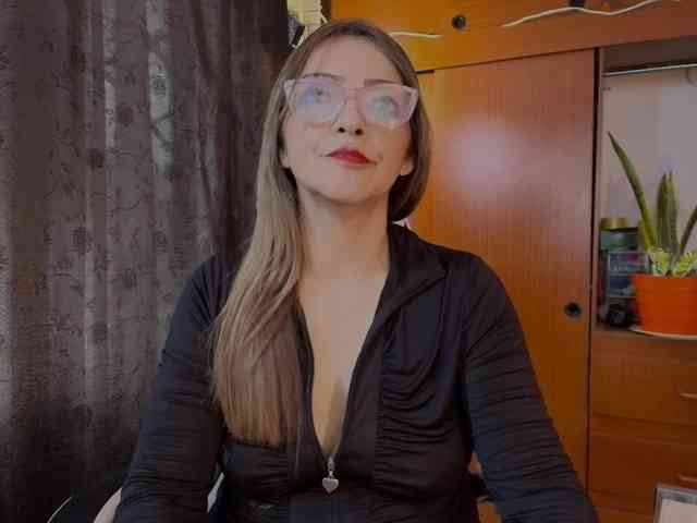 CarolMissoficial webcam