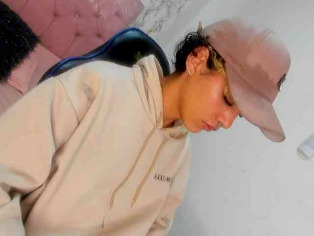 Evonny-Love